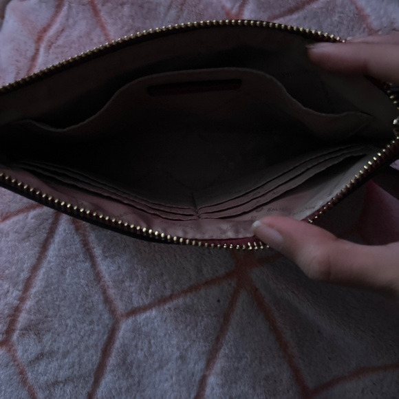 Michael Kors handbag - Picture 2 of 3